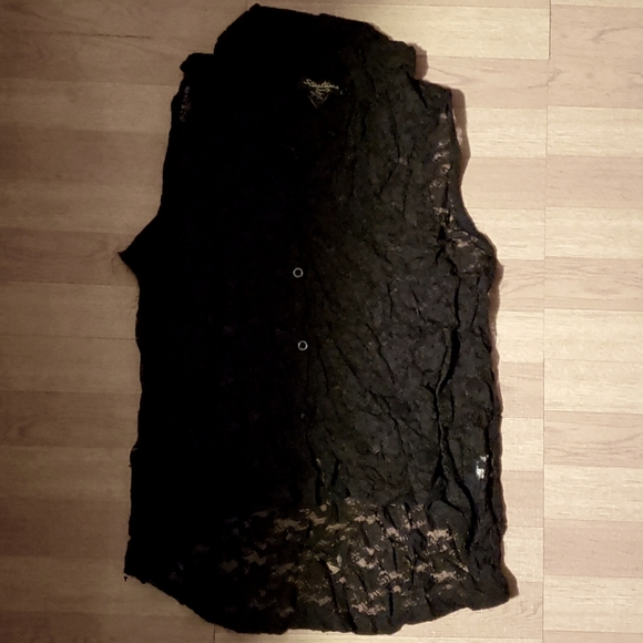 Lace Button Top - Picture 1 of 2